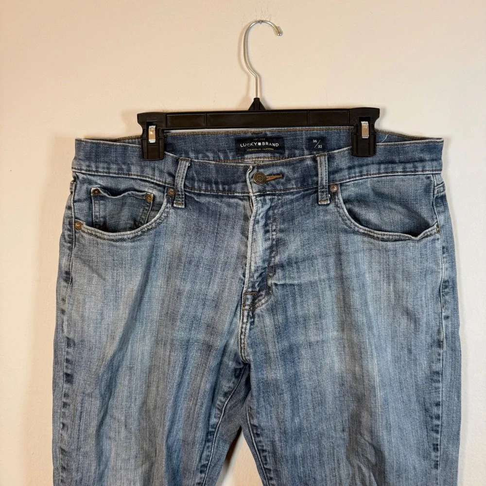 Lucky Brand Men's 36x32 Straight Leg Blue‎ Wash Denim Jeans light wash